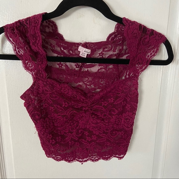 Fuchsia Lace cropped top from Garage - Picture 2 of 4